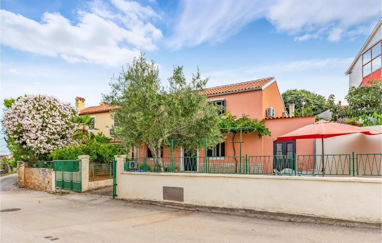 Nice Home In Medulin With Kitchen Holiday home