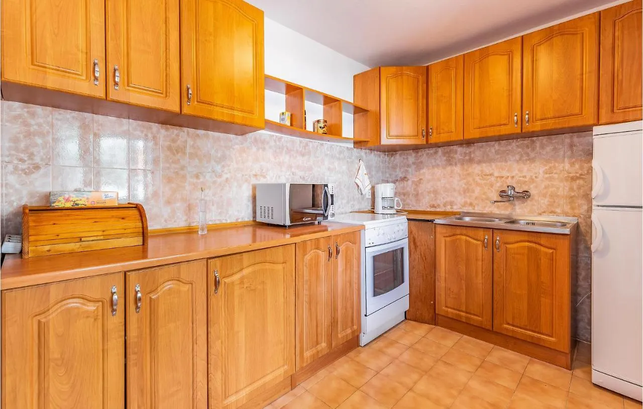 Holiday home Nice Home In Medulin With Kitchen