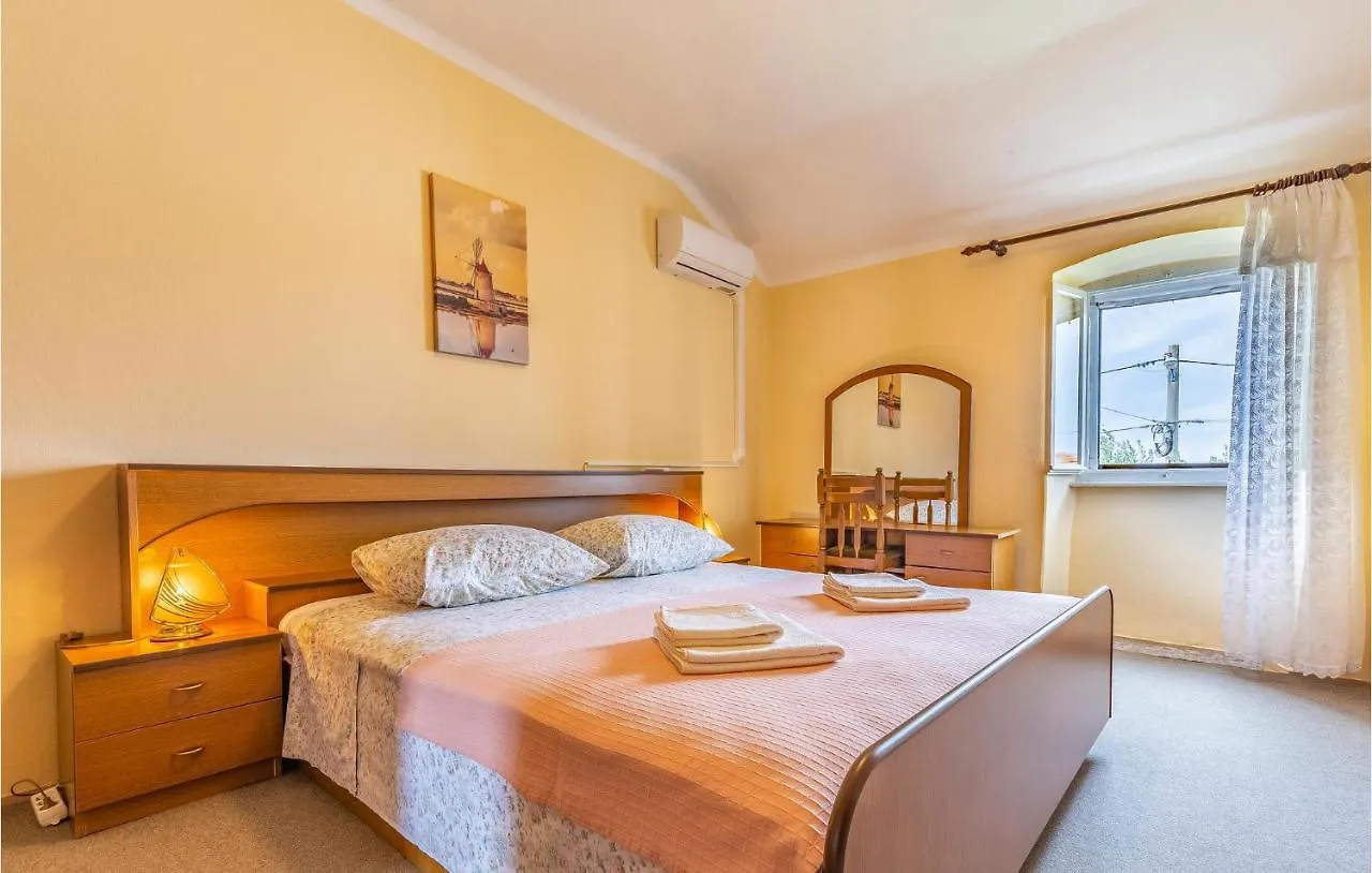 Nice Home In Medulin With Kitchen Holiday home